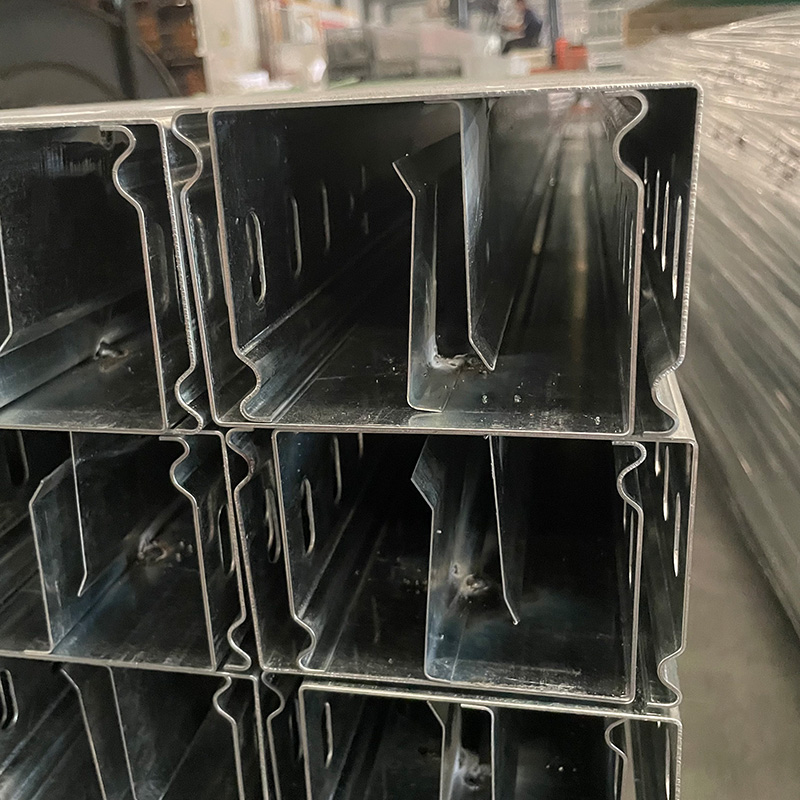 Bandeja de cables autoblocante