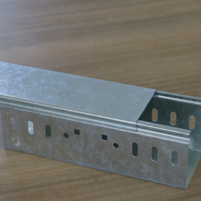 Bandejas para cables autoblocantes al por mayor