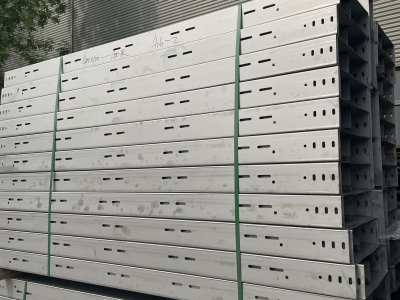 Bandeja de cable de acero inoxidable