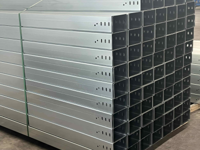 Bandeja para cables de chapa galvanizada por inmersión en caliente