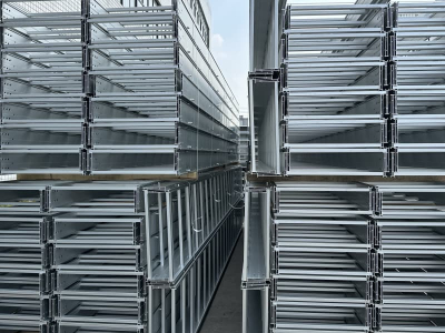 Soporte de bandeja de cables de doble capa