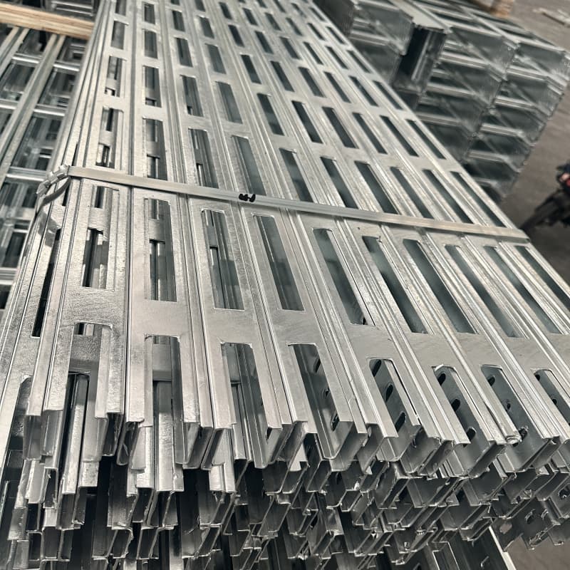 Bandeja portacables de gran envergadura